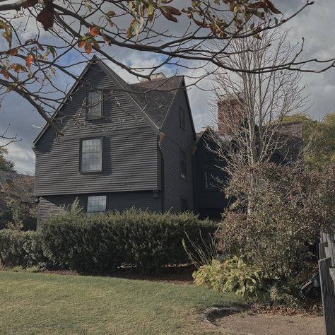 Salem MA Halloween Travel Guide: Where to Stay, What to Do in October, and Insider Tips
