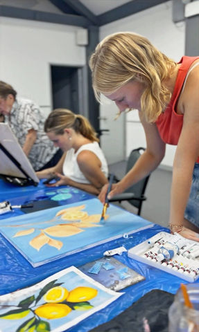 Poster: Sunday Creative Sessions for Everybody