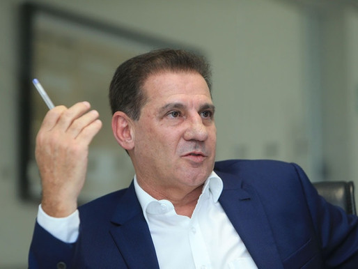 Vanderlan Cardoso defende senador flagrado com dinheiro na cueca