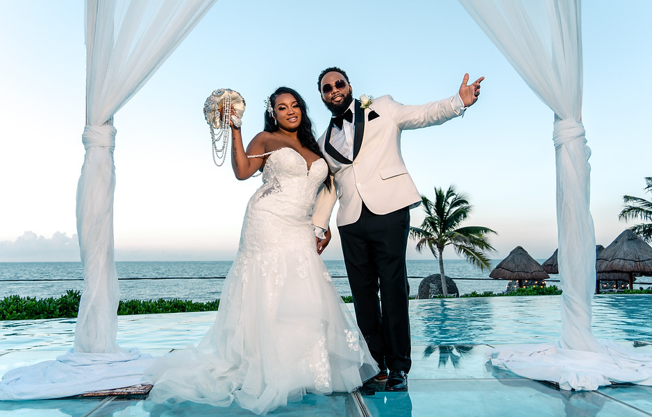 Brezsha and William celebrating their wedding ceremony in Canucn