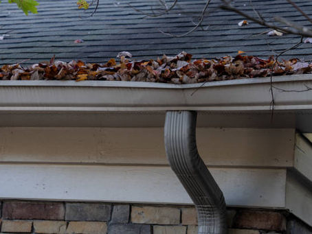 Signs It’s Time to Upgrade Your Roof Gutters