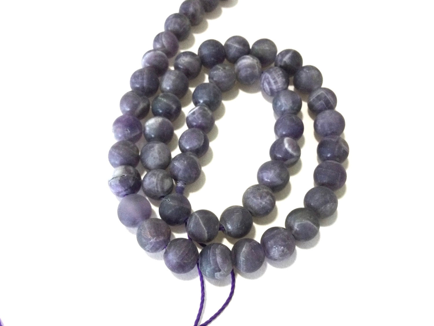 Bille Amethyste mat 8mm grade AAA, corde de +-15’’