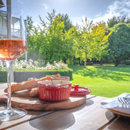 Relax and unwind with lunches in the gardens surrounded by the NZ Marlborough vineyards 