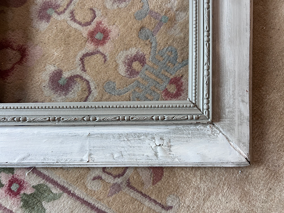 Thumbnail: Cadre ancien bois sculpté nœud Louis XVI patiné