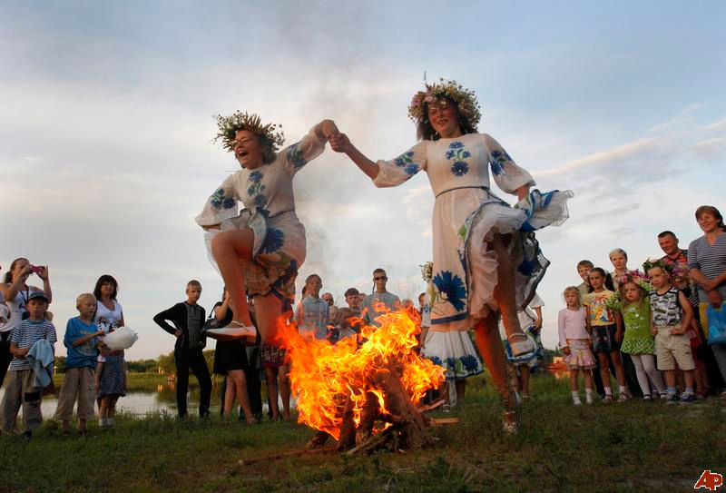 belarus-ivan-kupala-day-2010-7-6-17-45-28.jpg