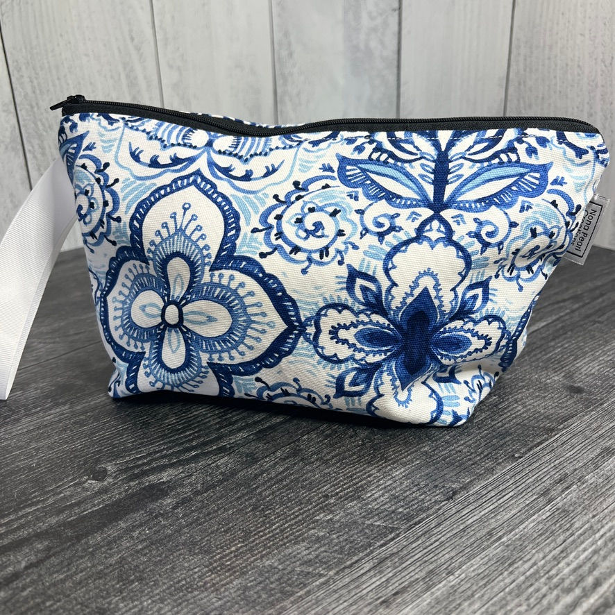 Thumbnail: Royal Blue Floral Zipper Bag