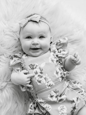 6-Month Milestone Session | FORT WAYNE FAMILY & NEWBORN PHOTOGRAPHER