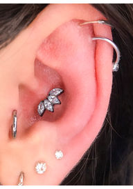 tragus, piercing, trójmiasto, kartuzy, kolczyki