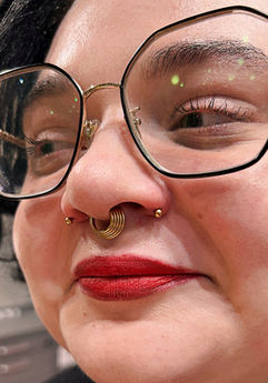 paoli piercing, autorskie przekłucie nosa, nietypowe przekłucie nosa, piercing nosa, nostril piercing, Kartuzy, Gdańsk, oryginalne przekłucie, oryginalny piercing, piercing Gdańsk, piercing Trójmiasto