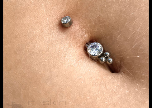 tragus, vertical tragus, f-skin, freaky skin, kartuzy, tatuaż, piercing, top 100 of poland, florida, piercing bible, sanepid, stowarzyszenie polskich piercerów, professional piercers poland, kolczyk, przekłucie, ucho, biżuteria, conch, lobe, industrial, helix, rook, septum, nostril, smiley, piercing, przekłuwanie, kolczyki, tytan, tatuaż, studio, Kartuzy, pępek, navel, kolczyk w pępku, sexy, F-Skin, Stowarzyszenie Polskich Piercerów, Polish Piercers' Association, Kaszuby