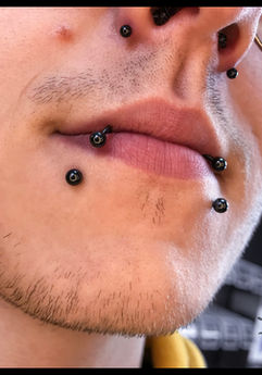 tragus, vertical tragus, f-skin, freaky skin, kartuzy, tatuaż, piercing, top 100 of poland, florida, piercing bible, sanepid, stowarzyszenie polskich piercerów, professional piercers poland, kolczyk, przekłucie, ucho, biżuteria, conch, lobe, industrial, helix, rook, septum, nostril, smiley, piercing, przekłuwanie, kolczyki, tytan, tatuaż, studio, Kartuzy, snake bites