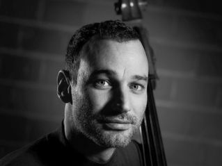ENTREVISTA - Artes à Vila e a autenticidade na ligação da música, património e comunidade, com Eduardo Jordão (diretor do festival)