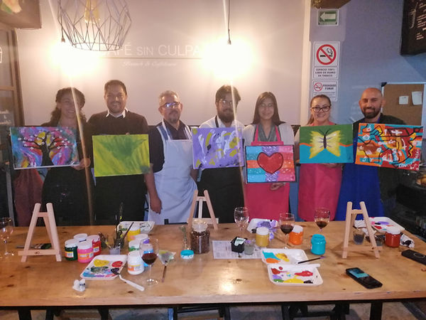Alumnos del Taller de arte y pintura