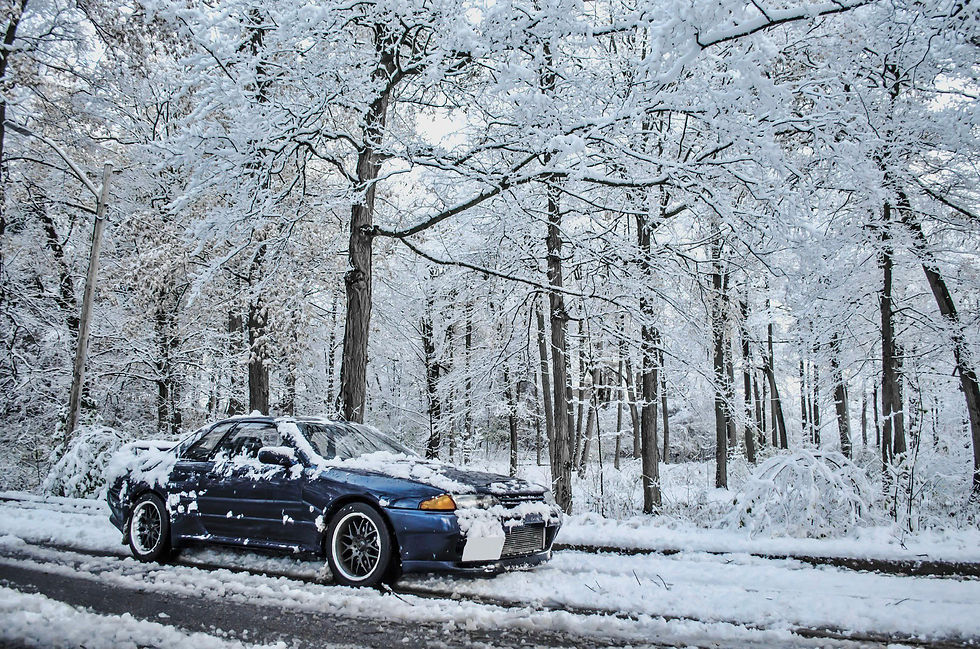 Okay, I admit it. This is beautiful r32 clickbait. But I tell you, this car is not one your want to take out into the snow . Drop her another 2 inches, and you're turning that intercooler into a snow shovel. Source: Reddit