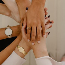 laurathaller-doterra-team.jpg