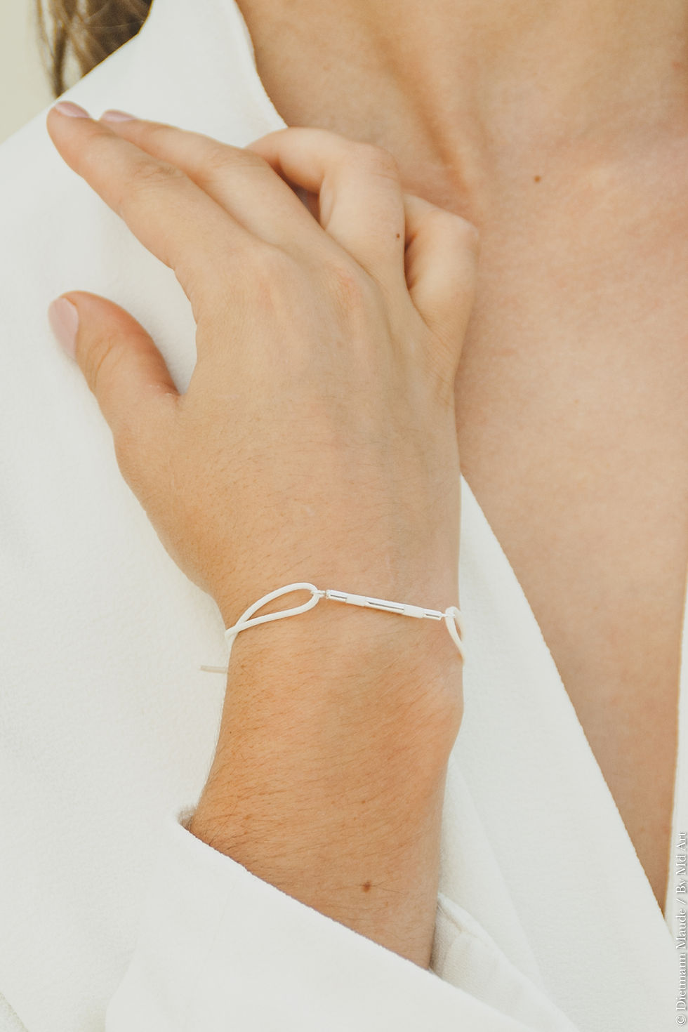 Miniature : Bracelet Barré sur cordon