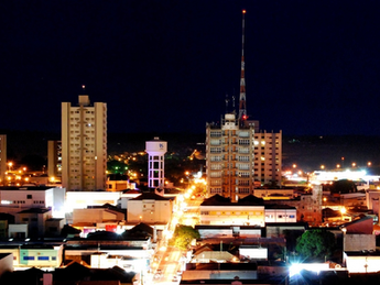 PREFEITURA DE FERNANDÓPOLIS E CAIXA LANÇAM PROJETO DE MODERNIZAÇÃO DA ILUMINAÇÃO PÚBLICA E SERVIÇOS DIGITAIS