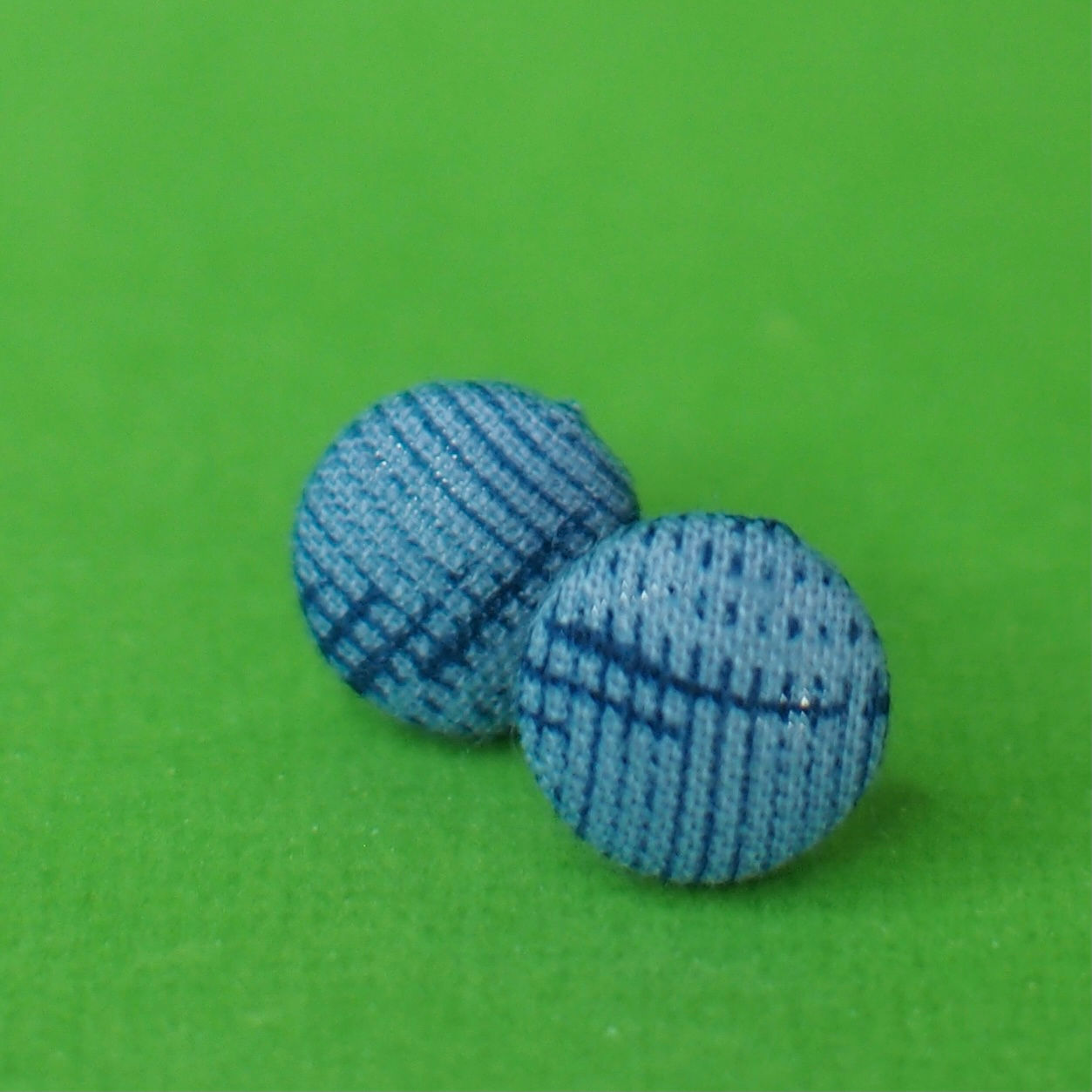 Tiny Buttons - Blue wave