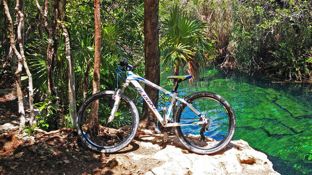 Cenote trail bike