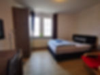 Hochwertiges Boxspringbett in der Ferienwohnung Zwickau für maximalen Schlafkomfort
