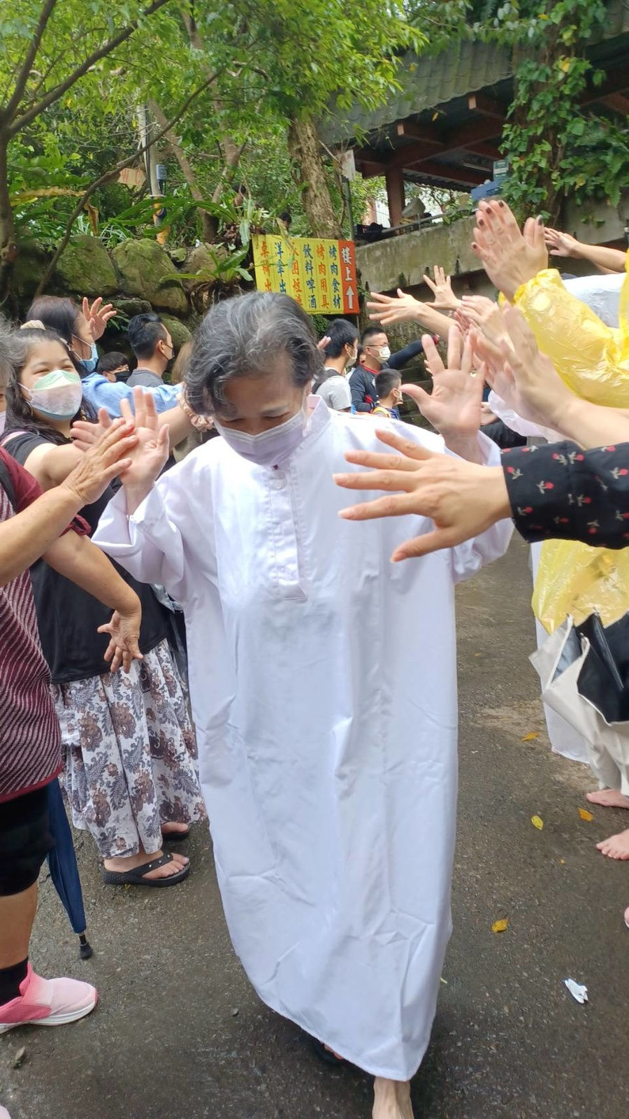 6819F9B5-BB63-B704-3D49-D55EE5C0DECF