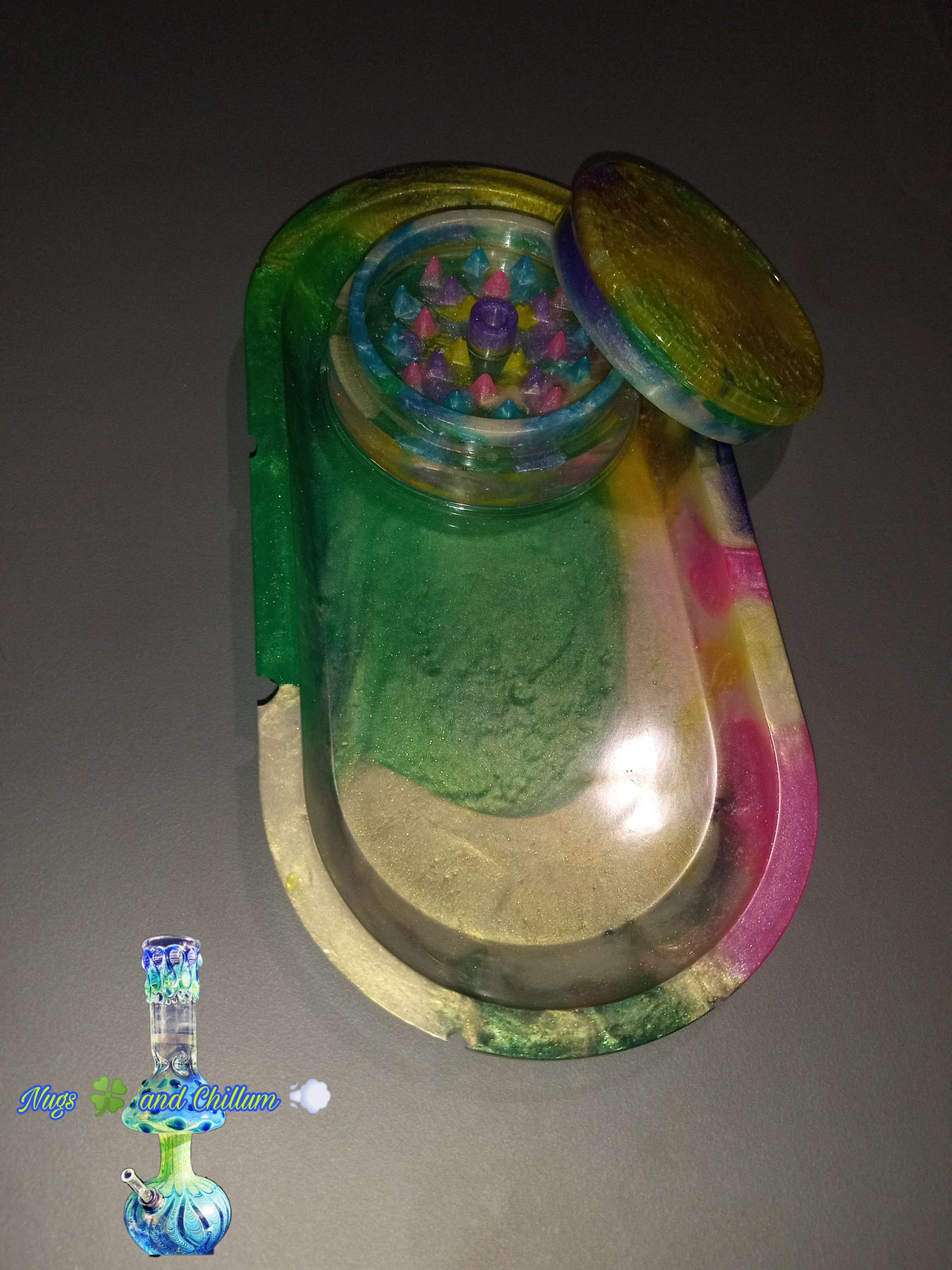 2 piece Rainbow 🌈 Rolling Tray set