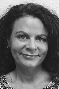 Lisa Card's Headshot.jpeg