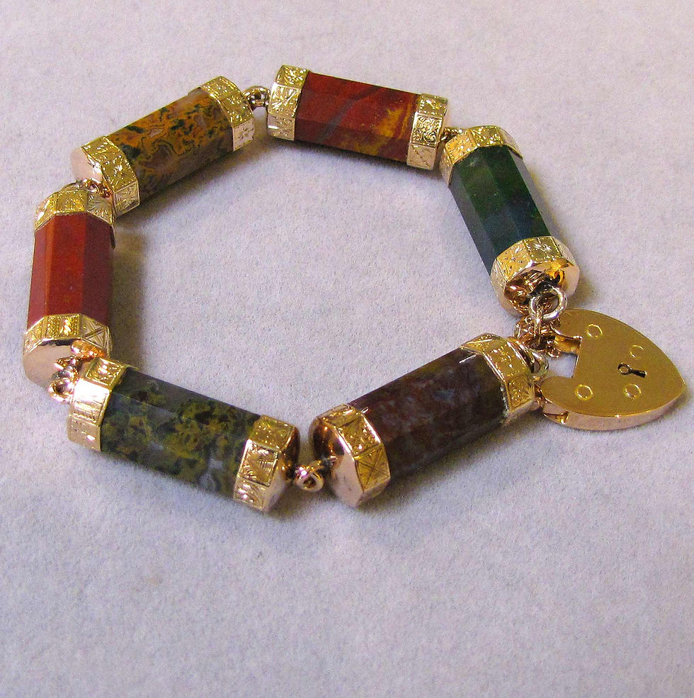 Thumbnail: Antique Scottish Gold and Jasper Bar Link Bracelet