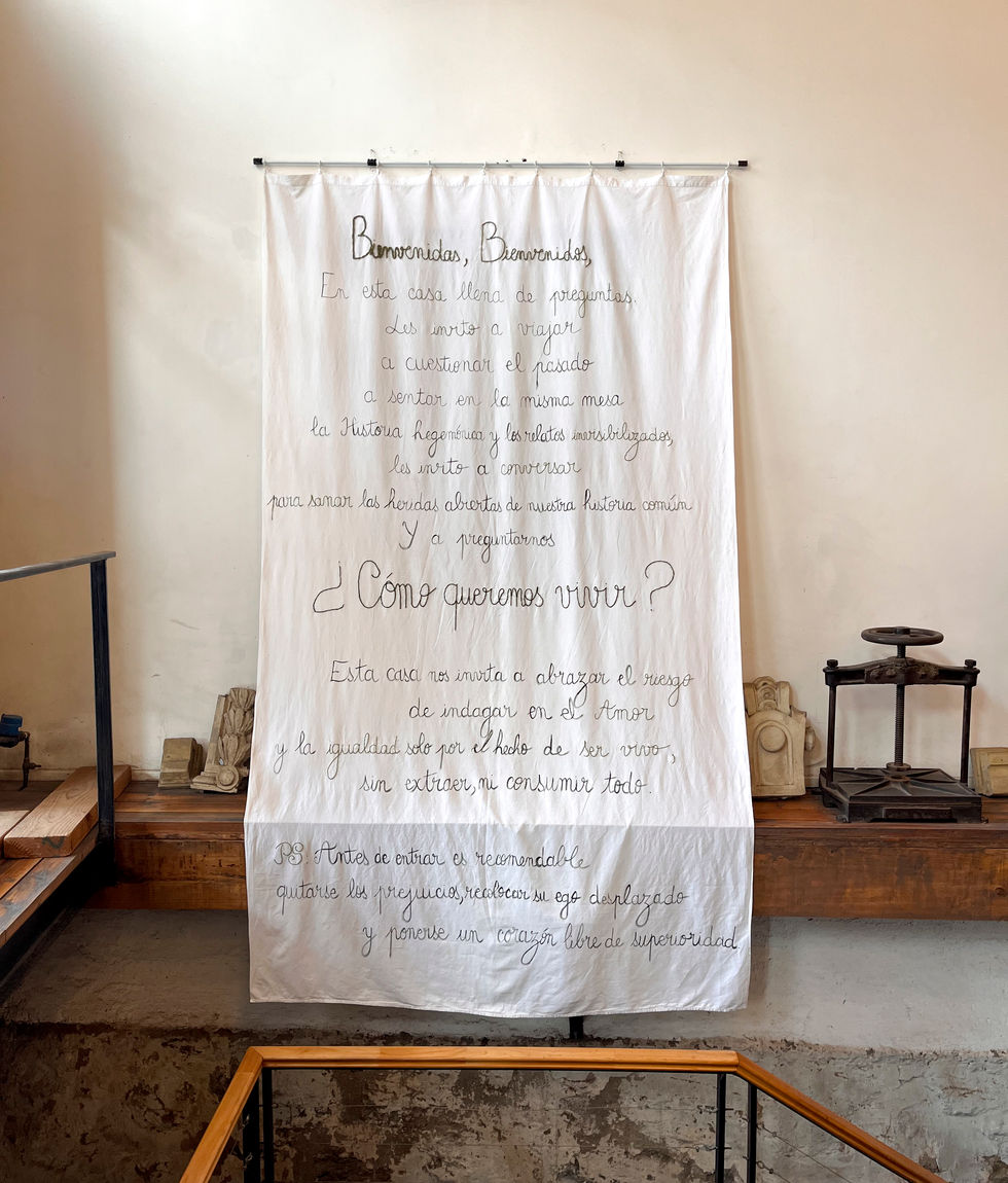 Carine Valette - Como queremos vivir poema - caligrafia bordado - 2024