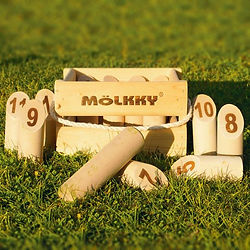 molkky_in_wooden_crate_49381_1_-2.jpg