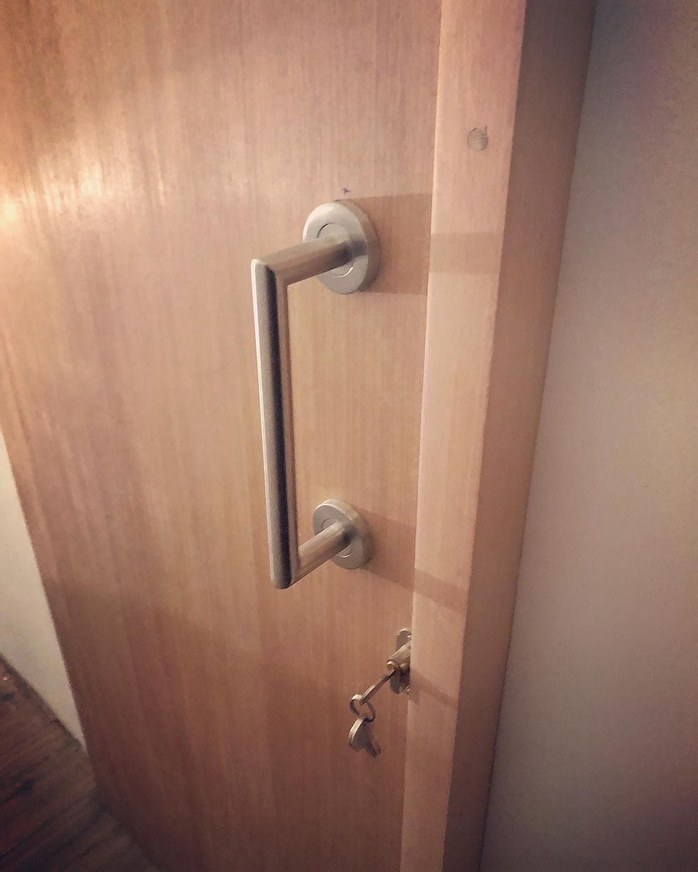 Miniatura: Puerta Interior Corrediza- LÍNEA EURO LAMINADA EN CEDRO