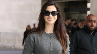 Workwear Gets a Rewrite: The Pencil Skirt Returns as a Fashion-Forward Power Statement