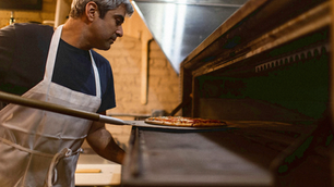 Restaurants: Local Flavor Reigns Supreme: The Enduring Power of Independent Pizzerias