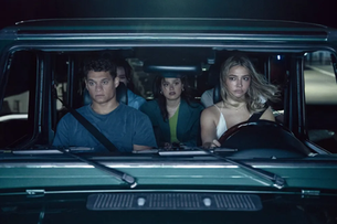 Entertainment: "I Know What You Did Last Summer" Scares Up $2.2 Million in Thursday Previews