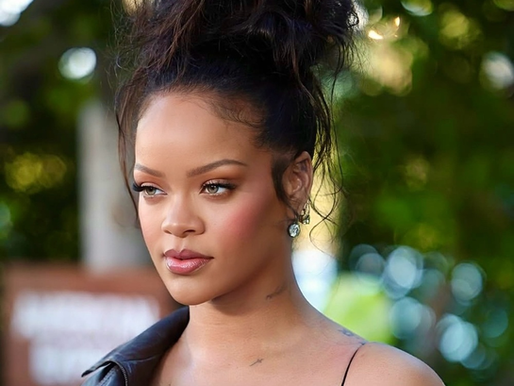 Beauty: The Strawberry Sensation: A Viral Makeup Trend Redefining Natural Glam