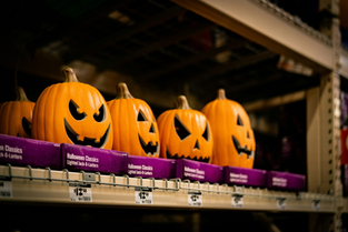 Gen Z and Extended Holiday Shopping: Why Halloween Is Becoming a Summer Shopping Season