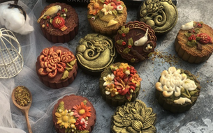 Confectionery: Mooncakes Unveiled: The Art of Modern Tradition
