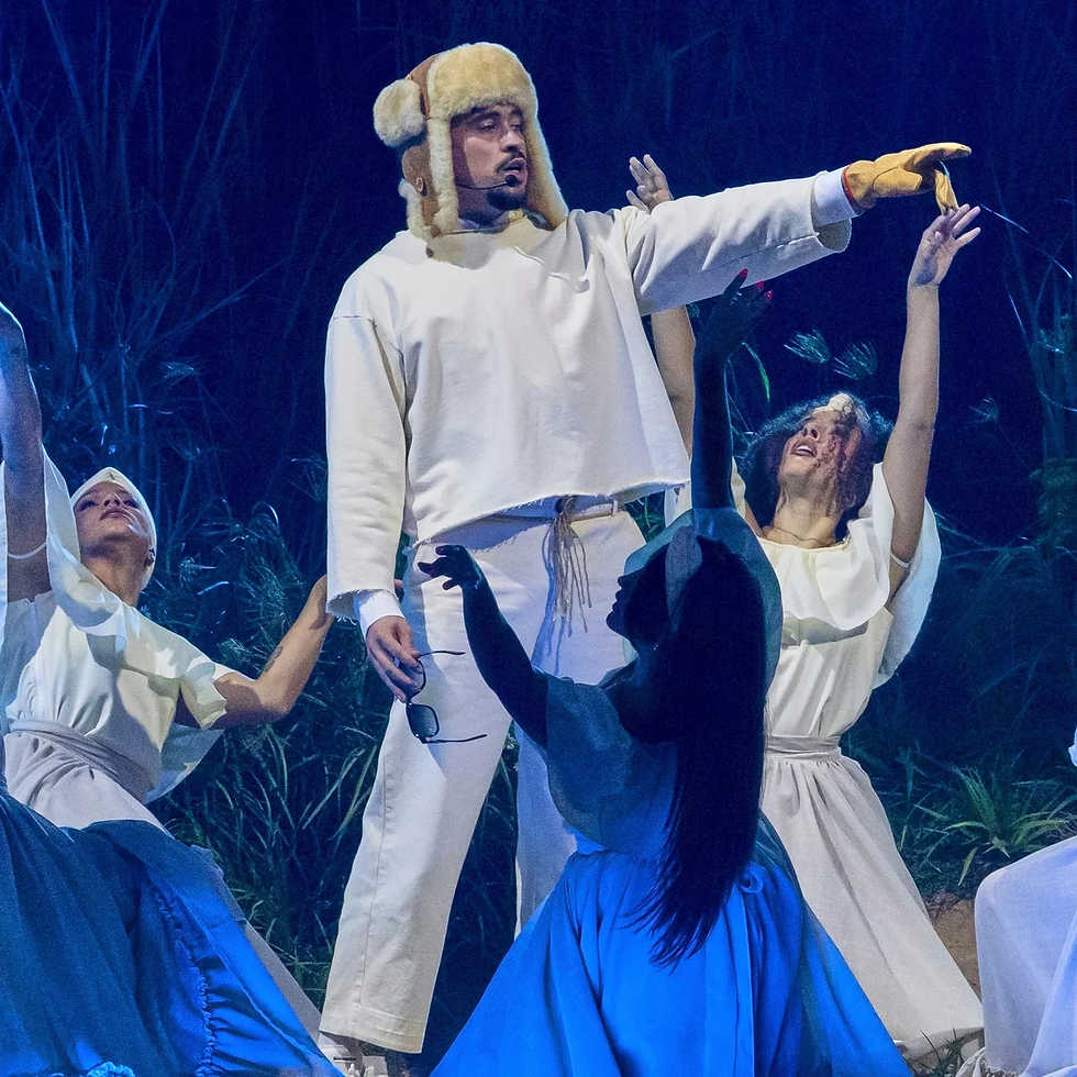 Entertainment: Benito’s Boot Camp: The Super Bowl Spanish Sprint is Real