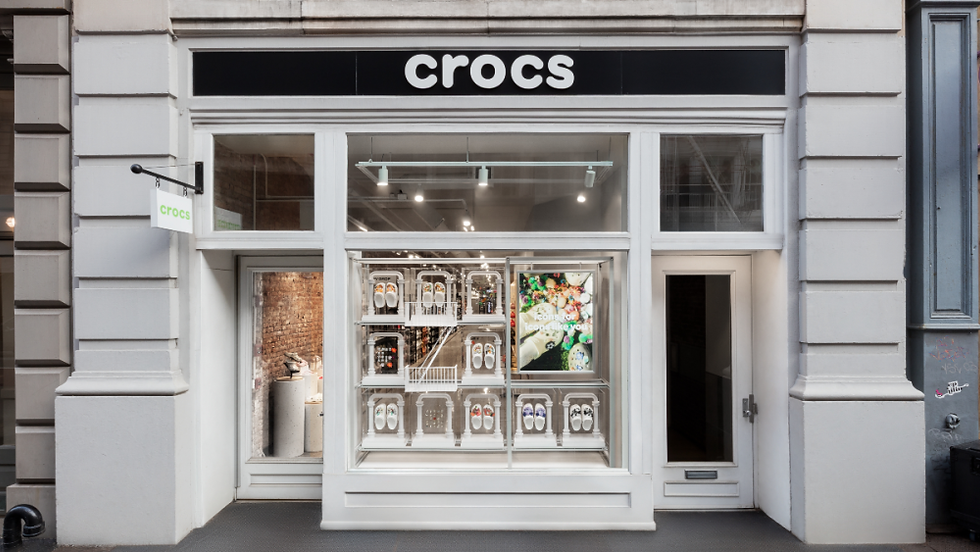 Shopping: Crocs’ New ‘Icon’ Store: Elevating Experiential Retail Through Personalization and Immersive Engagement