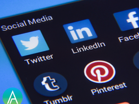 WHY YOU SHOULD USE SOCIAL MEDIA
And How Your Business Can Benefit
