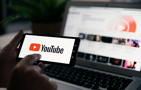 alt"YouTubeチャンネルの成長をサポートするShinsの運用代行サービス"