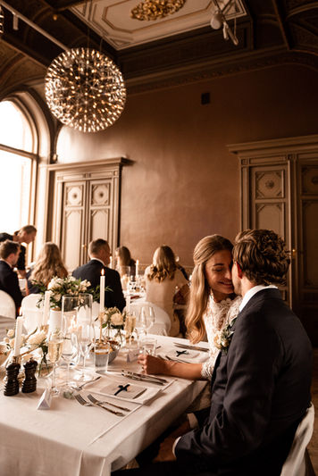 Bröllopsfotograf i Stockholm. Skeppsholmen, Kastellholmen.