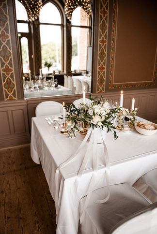 Bröllopsfotografering i Stockholm. Middag och fest Kastellet på kastellholmen.
