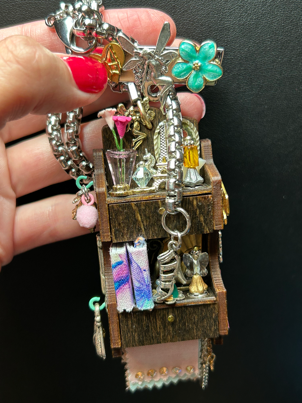 Thumbnail: Alluring Mini Shelf 