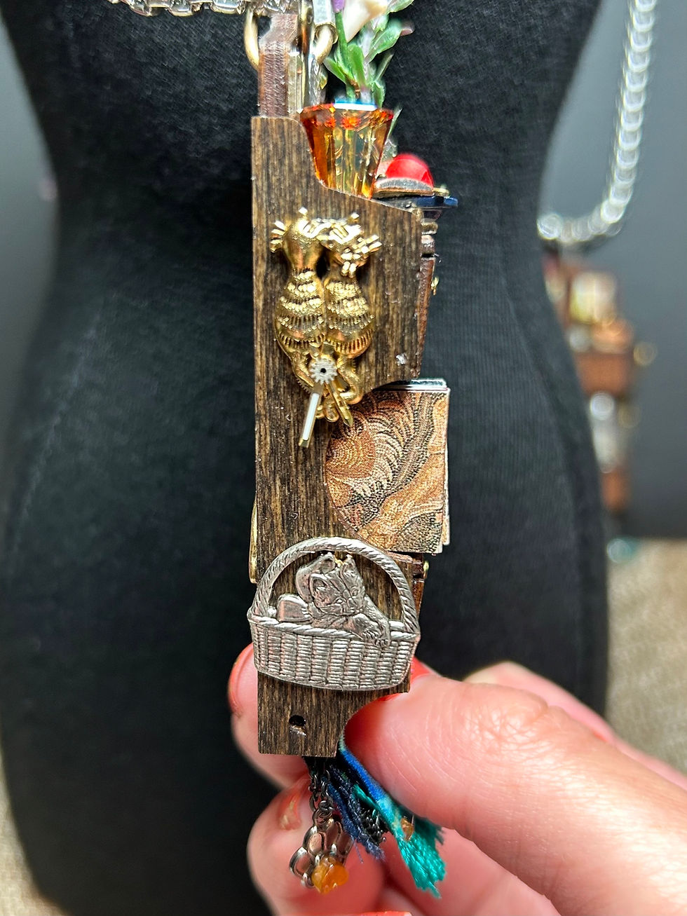 Thumbnail: Feline Mini Shelf