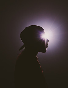 Spotlight auf einem Rapper