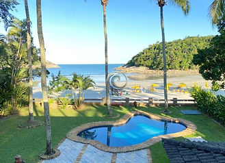 FRENT-BEACH-HOUSE-GUARUJA-BRAZIL.jpg
