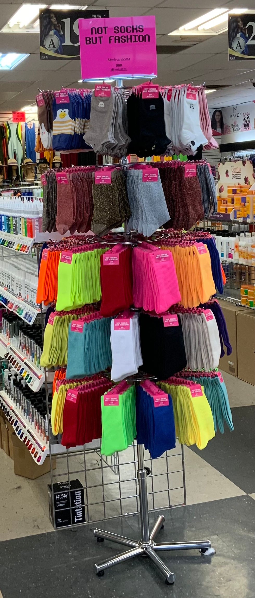 Thumbnail: Set Socks with Revolving Rack