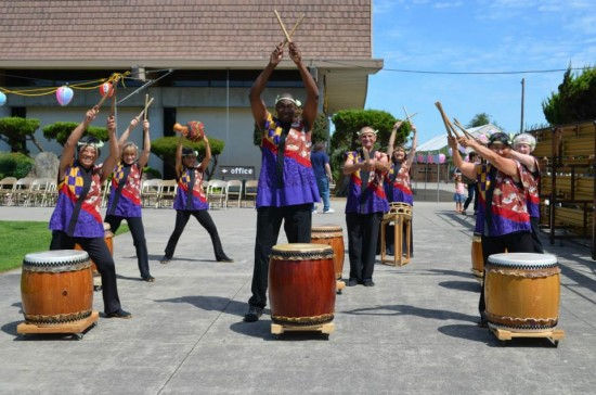 The bazaar will include taiko performances.