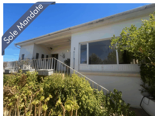 Welcome to Darling and this Attractively Unsophisticated Home